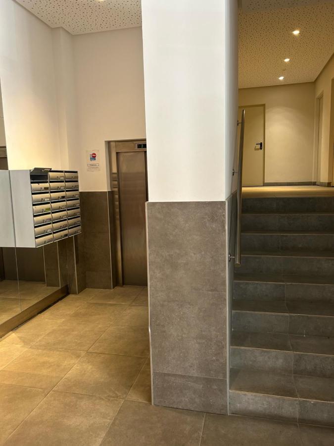 Hogar Moderno Cerca De Casco Antiguo De Valencia Apartment Luaran gambar